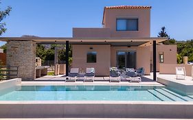 Villa Melia With Scenic Pool By Posarellivillas